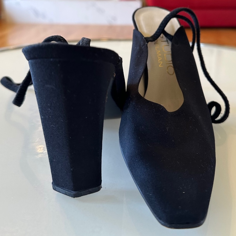 Ankle tie